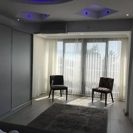 빌라 10 Sleeps, Spacious For Large Groups - Awz 308